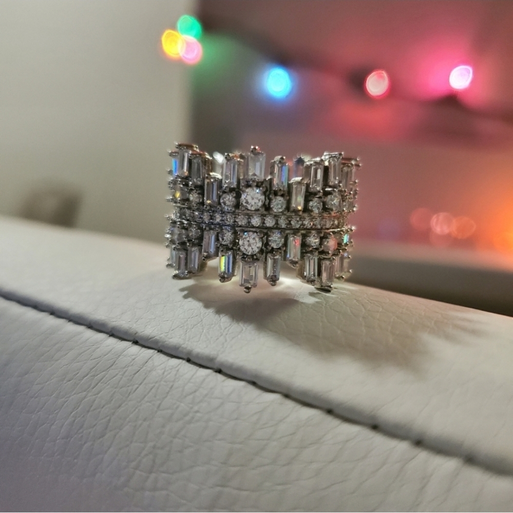 New Elegant Wide Wedding/Engagement Ring - Picture 11 of 12